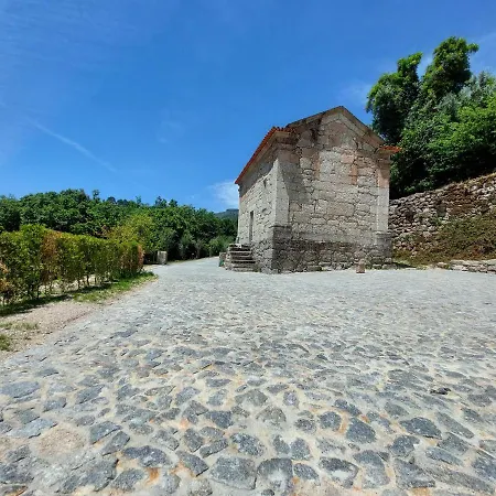 Quinta Da Roda - Conforto E Tranquilidade No Geres ファームステイ *