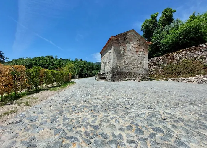 Quinta Da Roda - Conforto E Tranquilidade No Geres Фермерский дом *